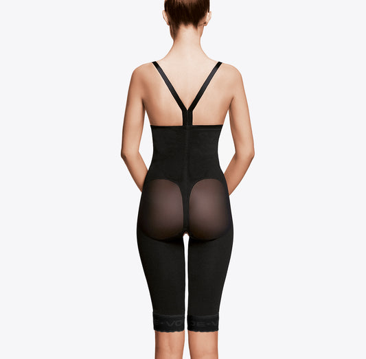 Faja postquirúrgica negra con compresión médica, diseño trasero con tirantes y panel transparente en glúteos