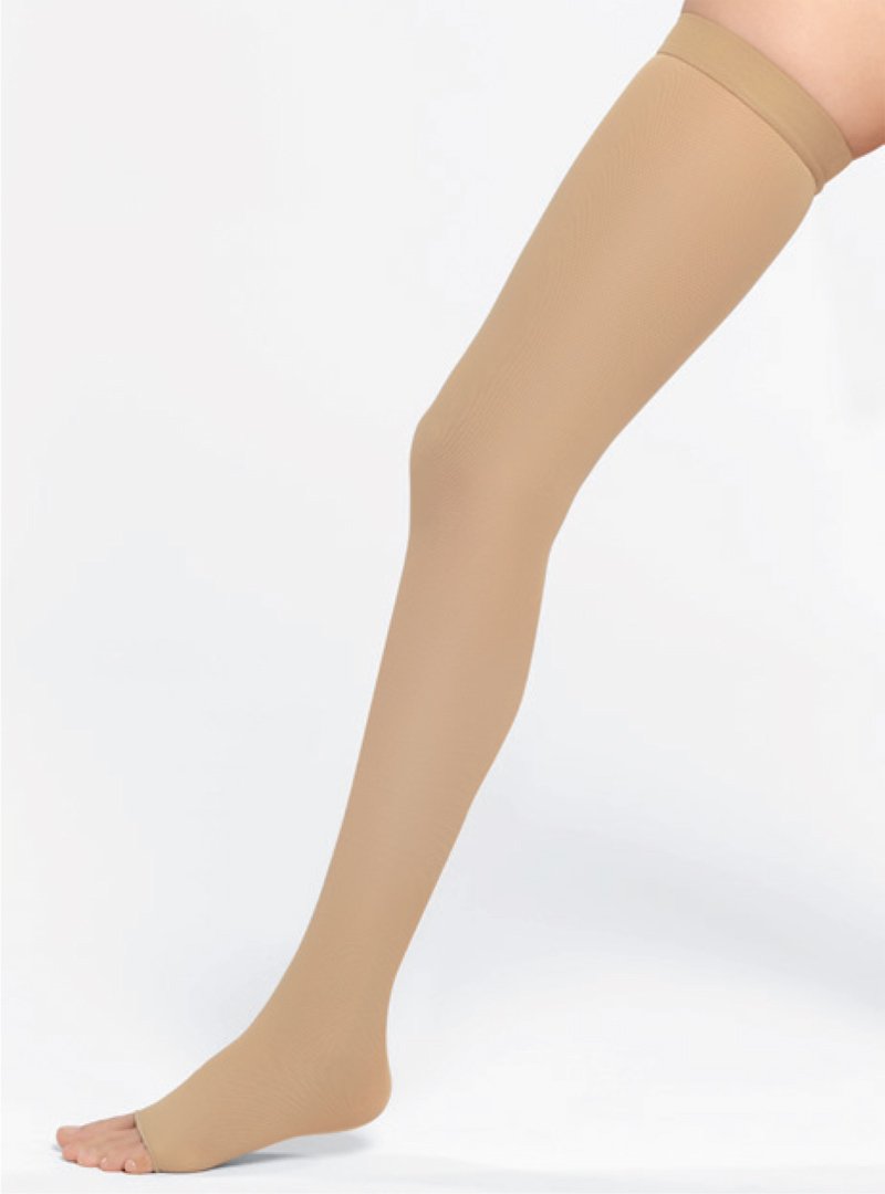 Medias de compresión médica beige para pierna, cómodas y seguras, ideales postquirúrgicas o uso diario